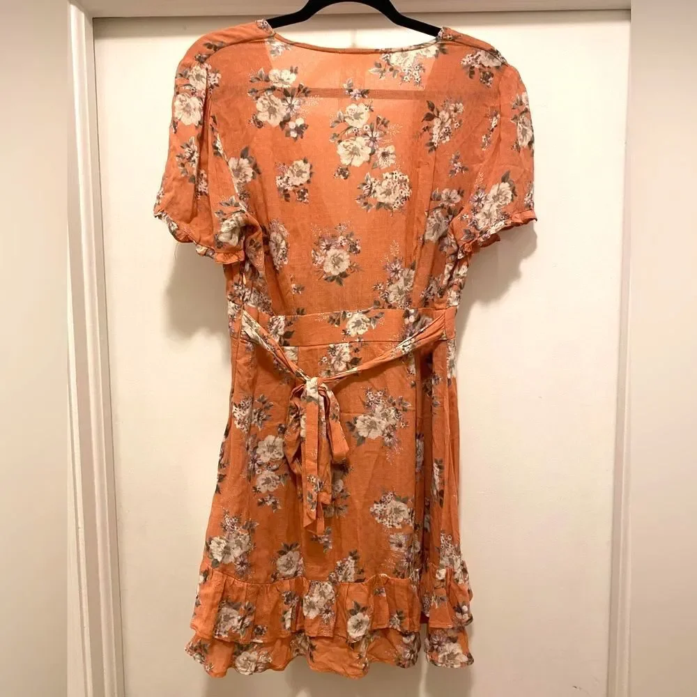 Sadie & Sage Floral Mini Dress Size Large Boho Plunge Neck Cruise Summer